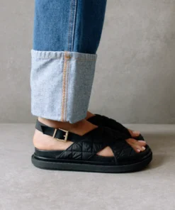 ALOHAS Shoes Marshmallow Quilted Black