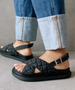 ALOHAS Shoes Marshmallow Quilted Black