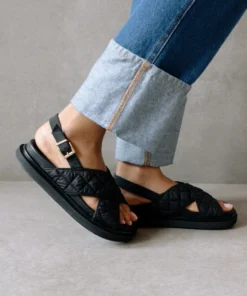 ALOHAS Shoes Marshmallow Quilted Black