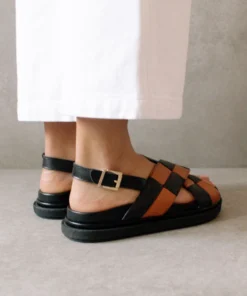 ALOHAS Marshmallow Scacchi Black Tan Shoes