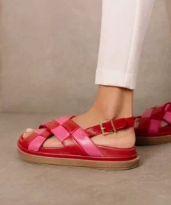 ALOHAS Marshmallow Scacchi Lipstick Red Magenta