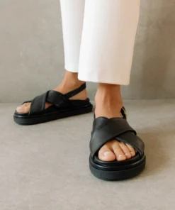 ALOHAS Marshmallow Total Black Shoes