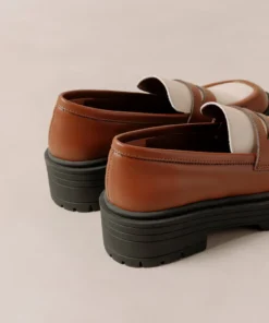 Svegan Mask Gingerbread Brown Warm White Shoes 19 Svegan Mask Gingerbread Brown Warm White Shoes