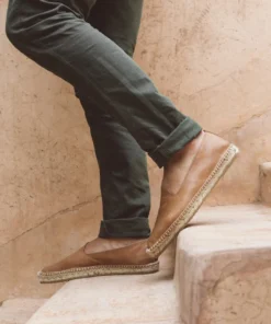 Åpoint Shoes Men Espadrilles Leather Camel