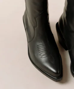 ALOHAS Mount Black Shoes