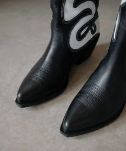 ALOHAS Mount Dallas Black White