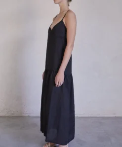 ALOHAS Naturalist Black Dress Clothing