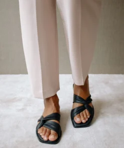 ALOHAS Nomad Black Shoes