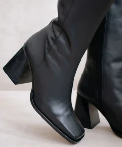 ALOHAS North Total Black Shoes