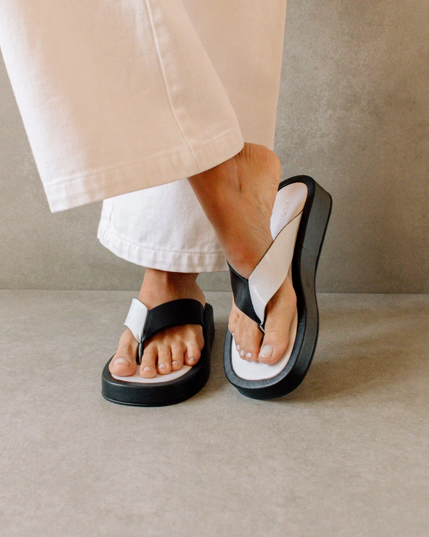 ALOHAS Overcast Bicolor Black Bright White 5 ALOHAS Overcast Bicolor Black Bright White