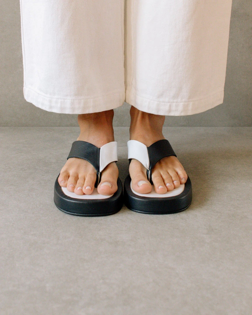 ALOHAS Overcast Bicolor Black Bright White 4 ALOHAS Overcast Bicolor Black Bright White