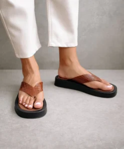 ALOHAS Overcast Croco Brown Shoes