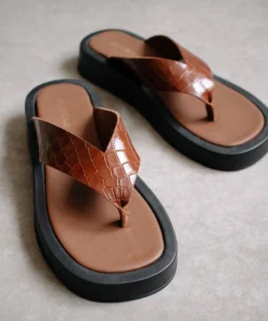 ALOHAS Overcast Croco Brown Shoes