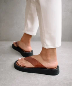 ALOHAS Overcast Croco Brown Shoes