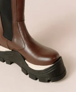 ALOHAS Phoenix Chess Coffee Brown