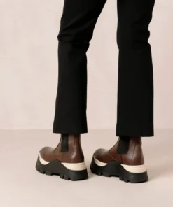 ALOHAS Phoenix Chess Coffee Brown