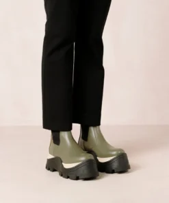 ALOHAS Phoenix Chess Dusty Olive