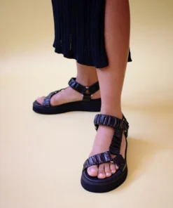 Svegan Pleated Black Shoes 11 Svegan Pleated Black Shoes