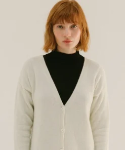 ALOHAS Clothing Pursuit Cardigan Ivory