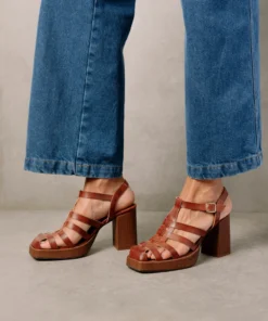 Svegan Rollers Caramel Sandals Shoes