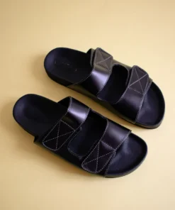 Svegan Scratchs Black Shoes