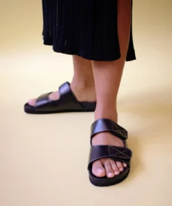 Svegan Scratchs Black Shoes