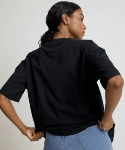 ALOHAS Slack Top Black Clothing