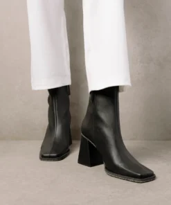 ALOHAS South Corn Black Shoes 18 ALOHAS South Corn Black Shoes