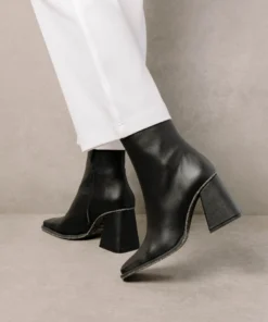 ALOHAS South Corn Black Shoes 16 ALOHAS South Corn Black Shoes