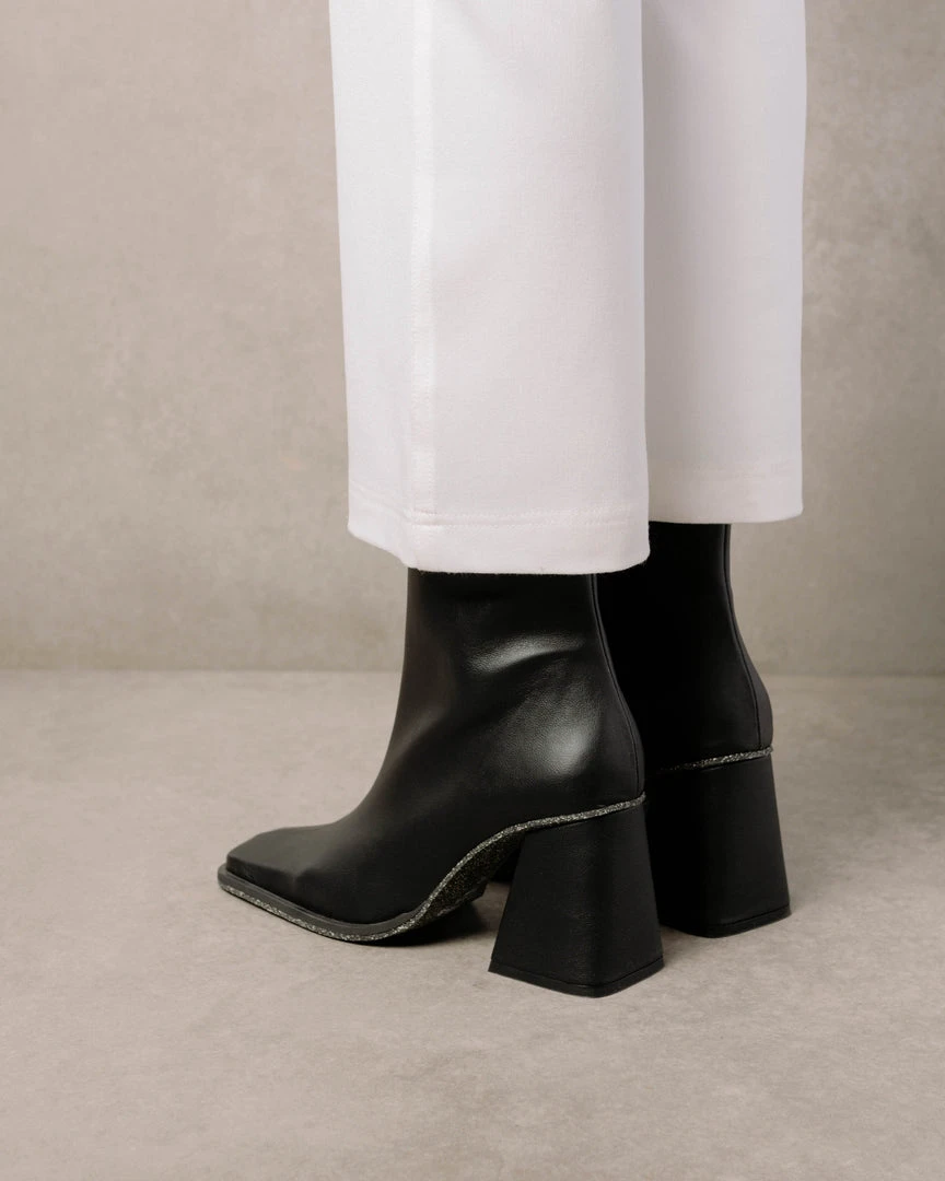 ALOHAS South Corn Black Shoes 5 ALOHAS South Corn Black Shoes