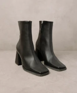 ALOHAS South Corn Black Shoes 19 ALOHAS South Corn Black Shoes