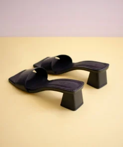 Svegan Squared Black