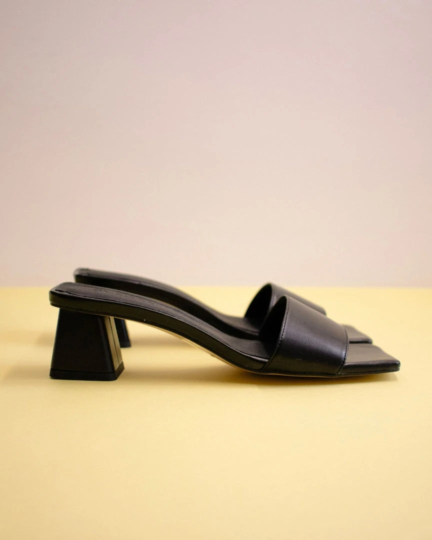 Svegan Squared Black 7 Svegan Squared Black