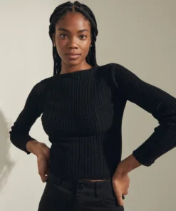 ALOHAS Tabloid Top Black