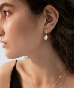 ALOHAS Teardrop Pearl Earrings Gold