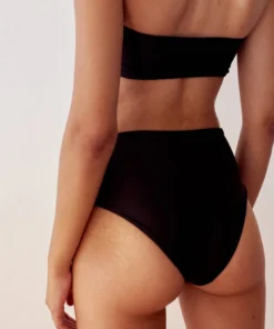 TheManola The Higher Top Black Clothing