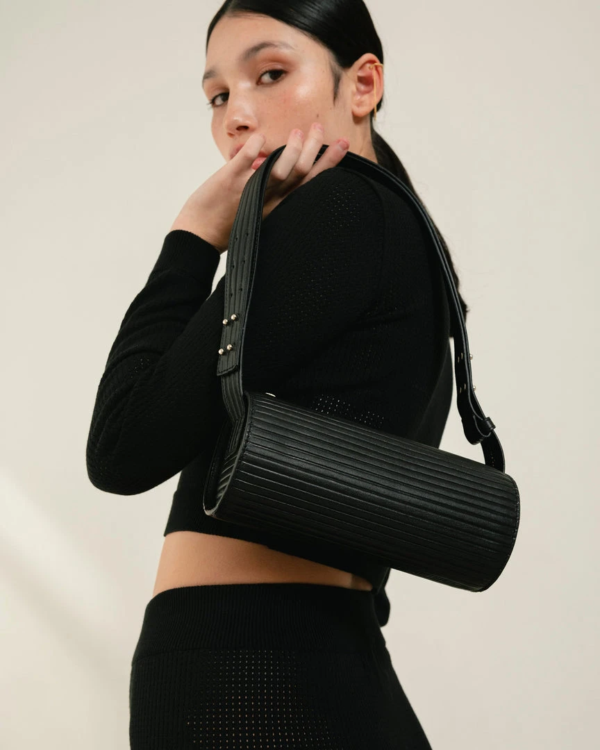 ALOHAS Accessories The I Pleated Black 5 ALOHAS Accessories The I Pleated Black