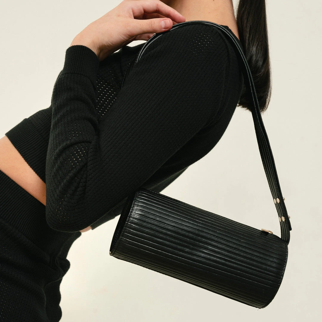 ALOHAS Accessories The I Pleated Black 3 ALOHAS Accessories The I Pleated Black