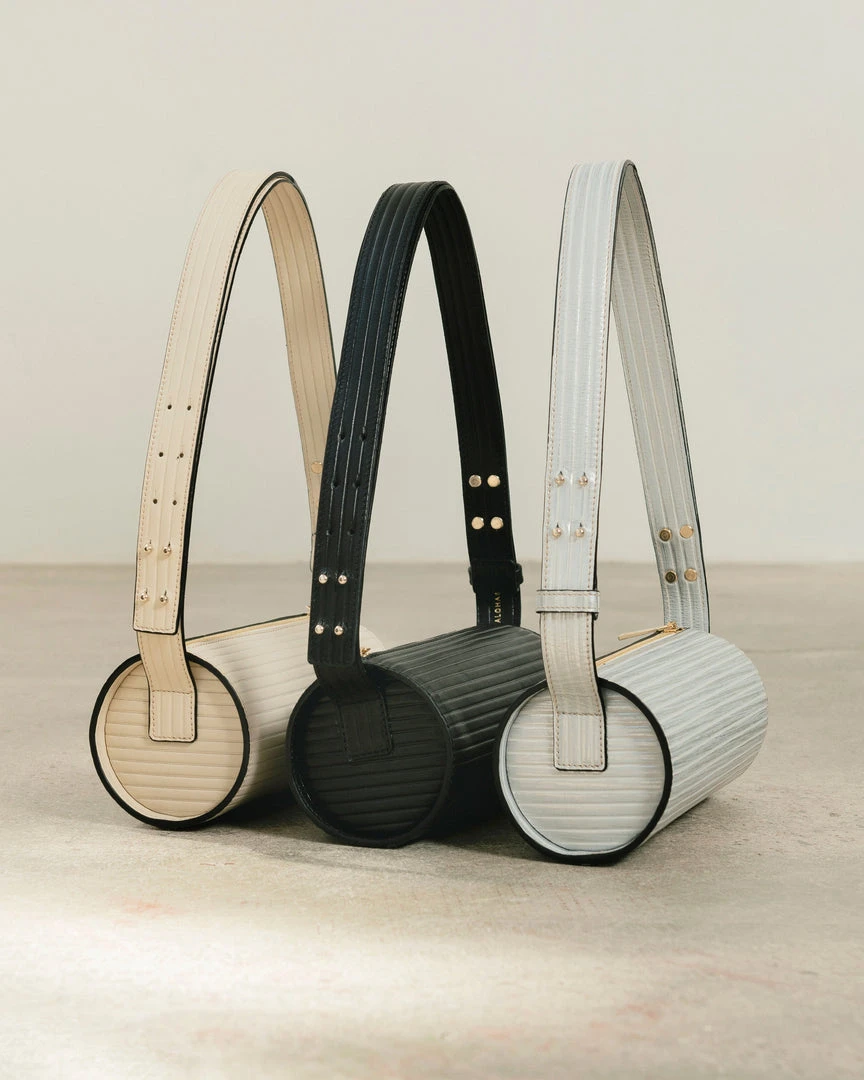 ALOHAS Accessories The I Pleated Black 9 ALOHAS Accessories The I Pleated Black