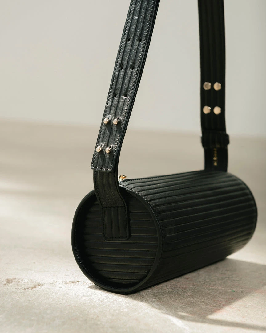 ALOHAS Accessories The I Pleated Black 4 ALOHAS Accessories The I Pleated Black