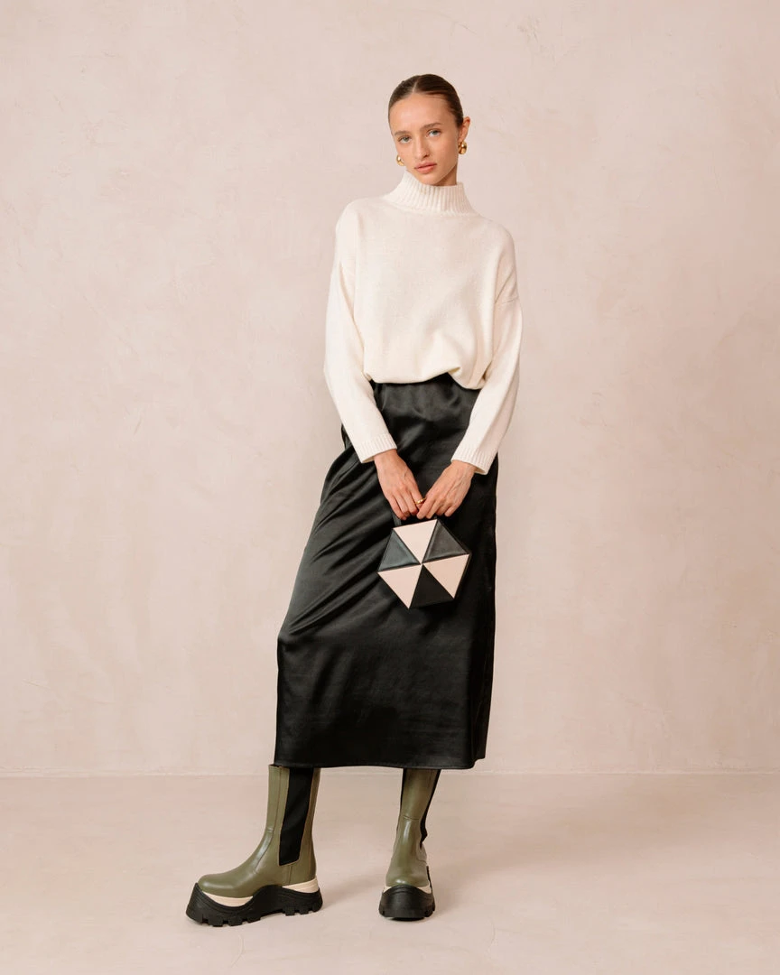 ALOHAS The K Black Cream Accessories 11 ALOHAS The K Black Cream Accessories