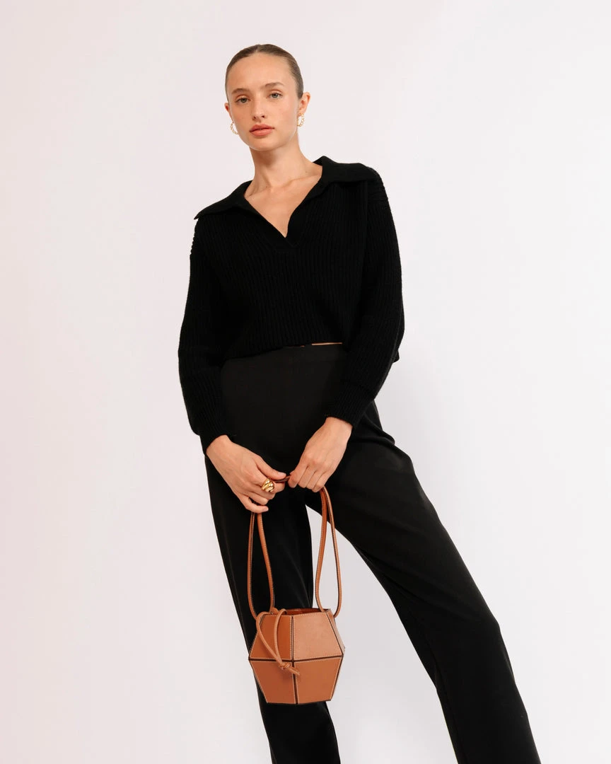 ALOHAS The V Tan 4 ALOHAS The V Tan