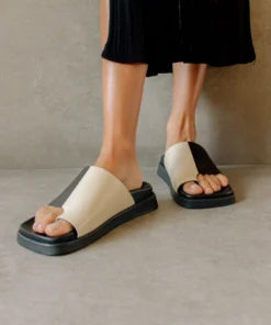 ALOHAS Toe Ring Flop Bicolor Black Ivory Shoes