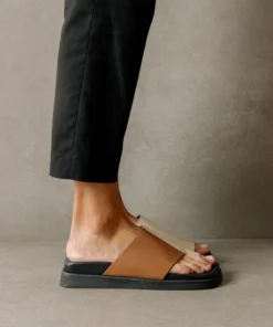 ALOHAS Shoes Toe Ring Flop Bicolor Camel Ivory