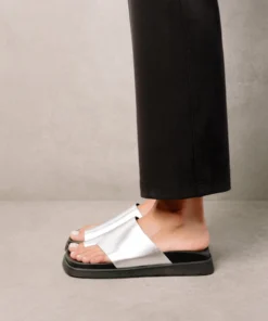 ALOHAS Toe Ring Flop Shimmer Silver Shoes 15 ALOHAS Toe Ring Flop Shimmer Silver Shoes