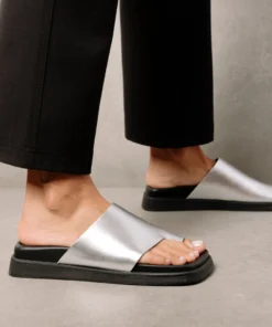 ALOHAS Toe Ring Flop Shimmer Silver Shoes 11 ALOHAS Toe Ring Flop Shimmer Silver Shoes