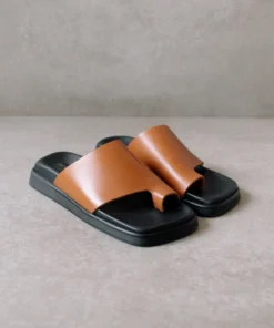 ALOHAS Toe Ring Flop Tan