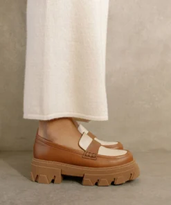 ALOHAS Trailblazer Bicolor Tan Ivory