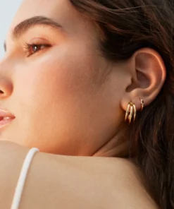 ALOHAS Trilogy Hoop Earrings Gold 11 ALOHAS Trilogy Hoop Earrings Gold