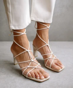 ALOHAS Shoes Unique Laced Ivory Heel